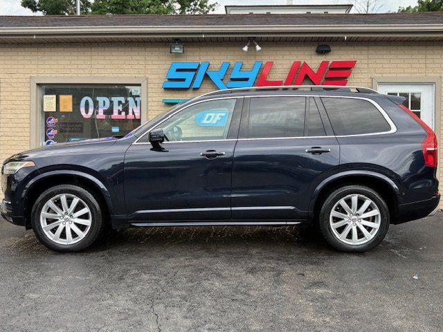 2016 Volvo XC90 T6 Momentum AWD