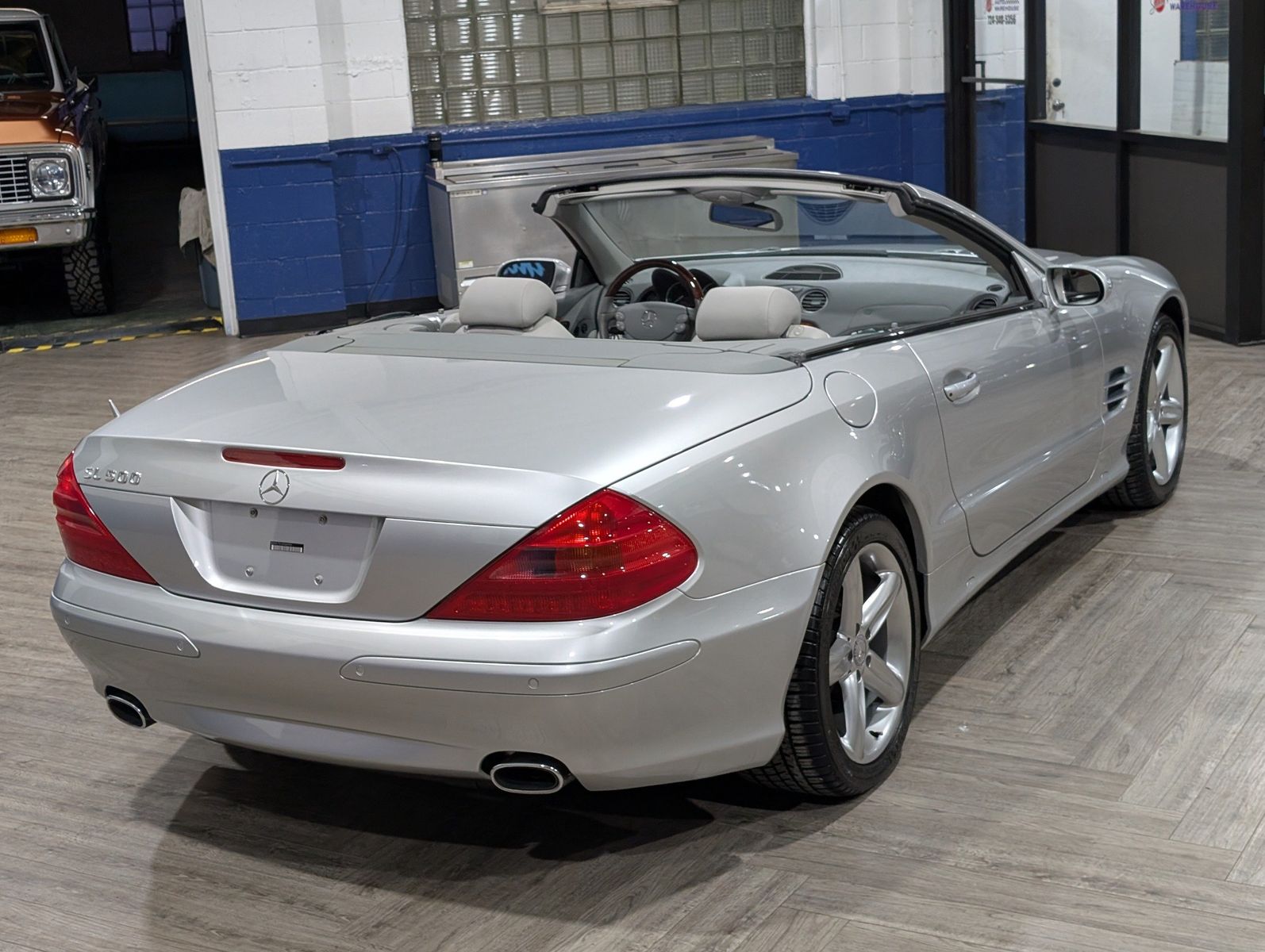 2004 Mercedes-Benz SL 500 27