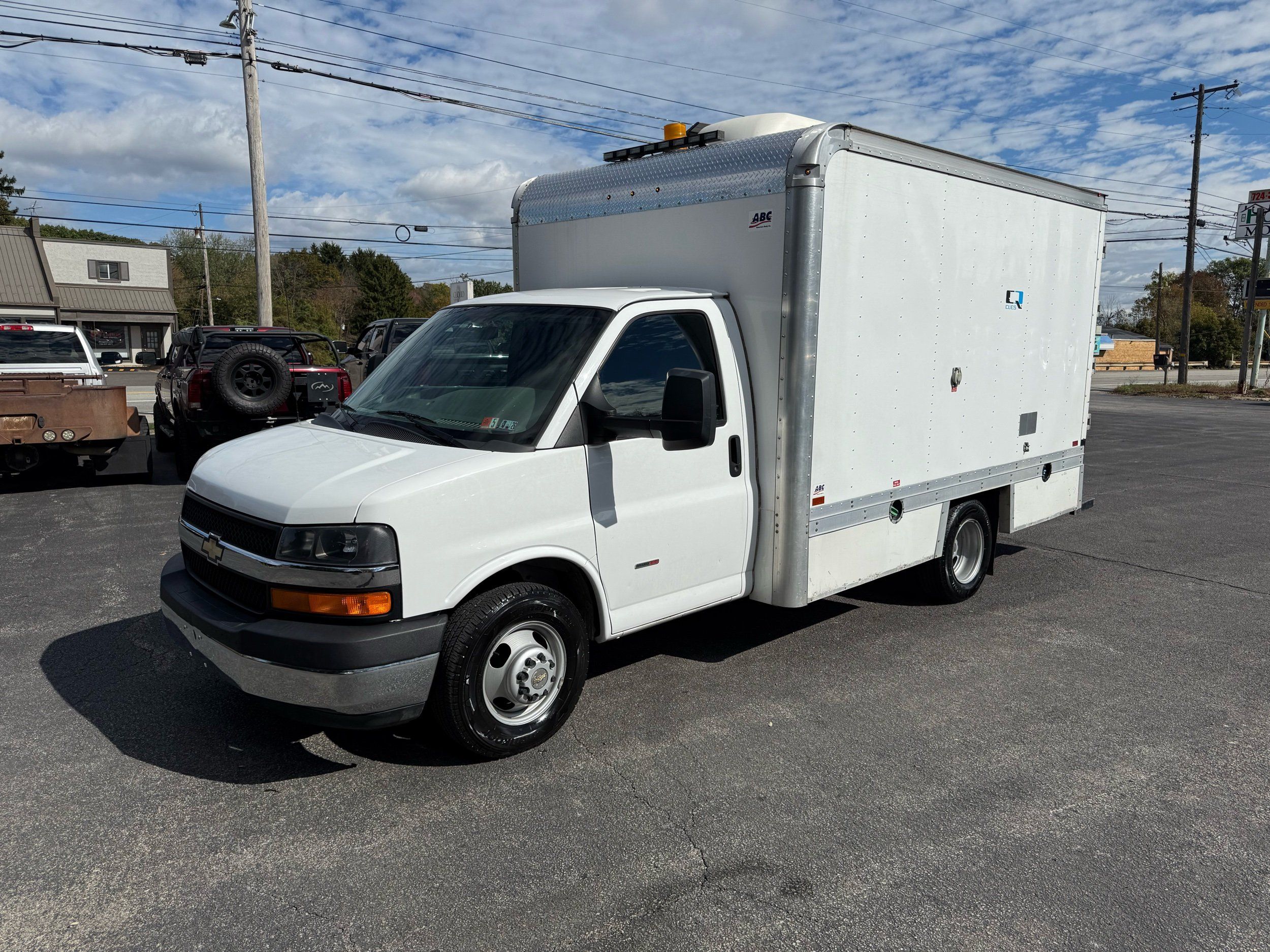 2010 Chevrolet Express G3500's photo