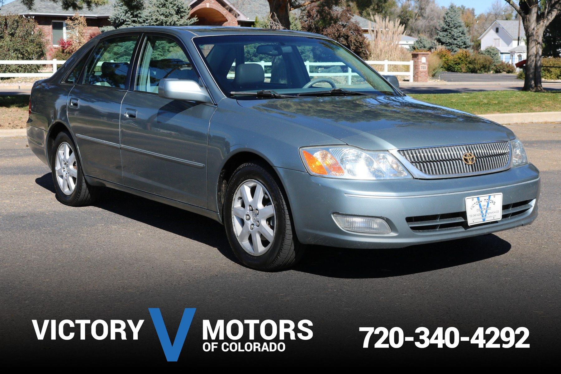 2000 Toyota Avalon XLS | Victory Motors of Colorado