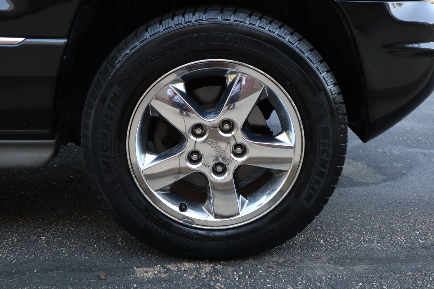 2004 Jeep Grand Cherokee Overland Victory Motors of Colorado