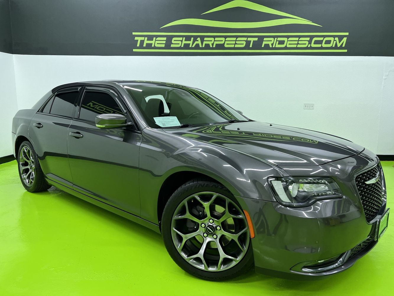 2018 Chrysler 300 S's photo