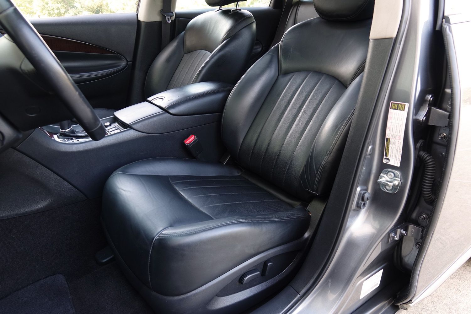 2017 Infiniti QX50 photo 5
