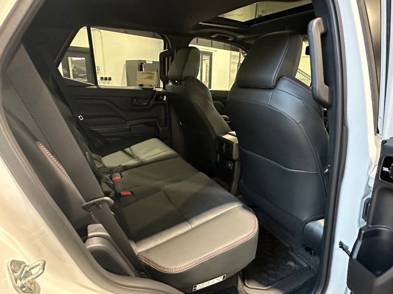 2025 Toyota 4Runner TRD Pro HV, photo 18