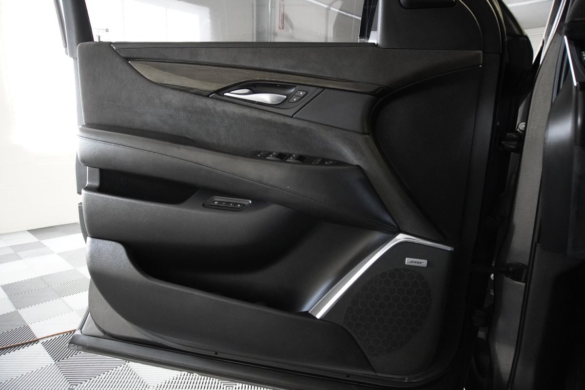 2016 Cadillac Escalade ESV Platinum