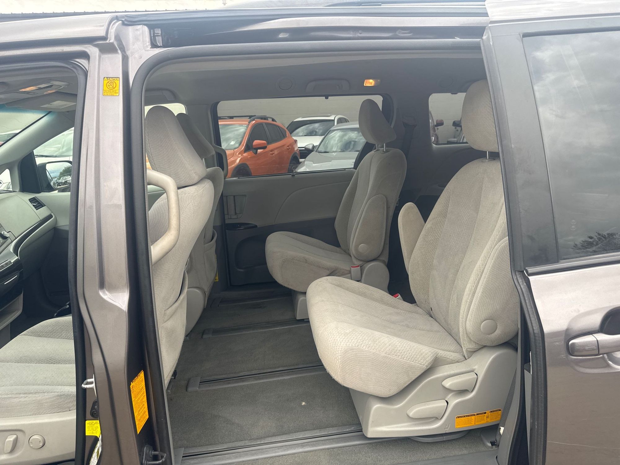 2012 Toyota Sienna LE photo 10