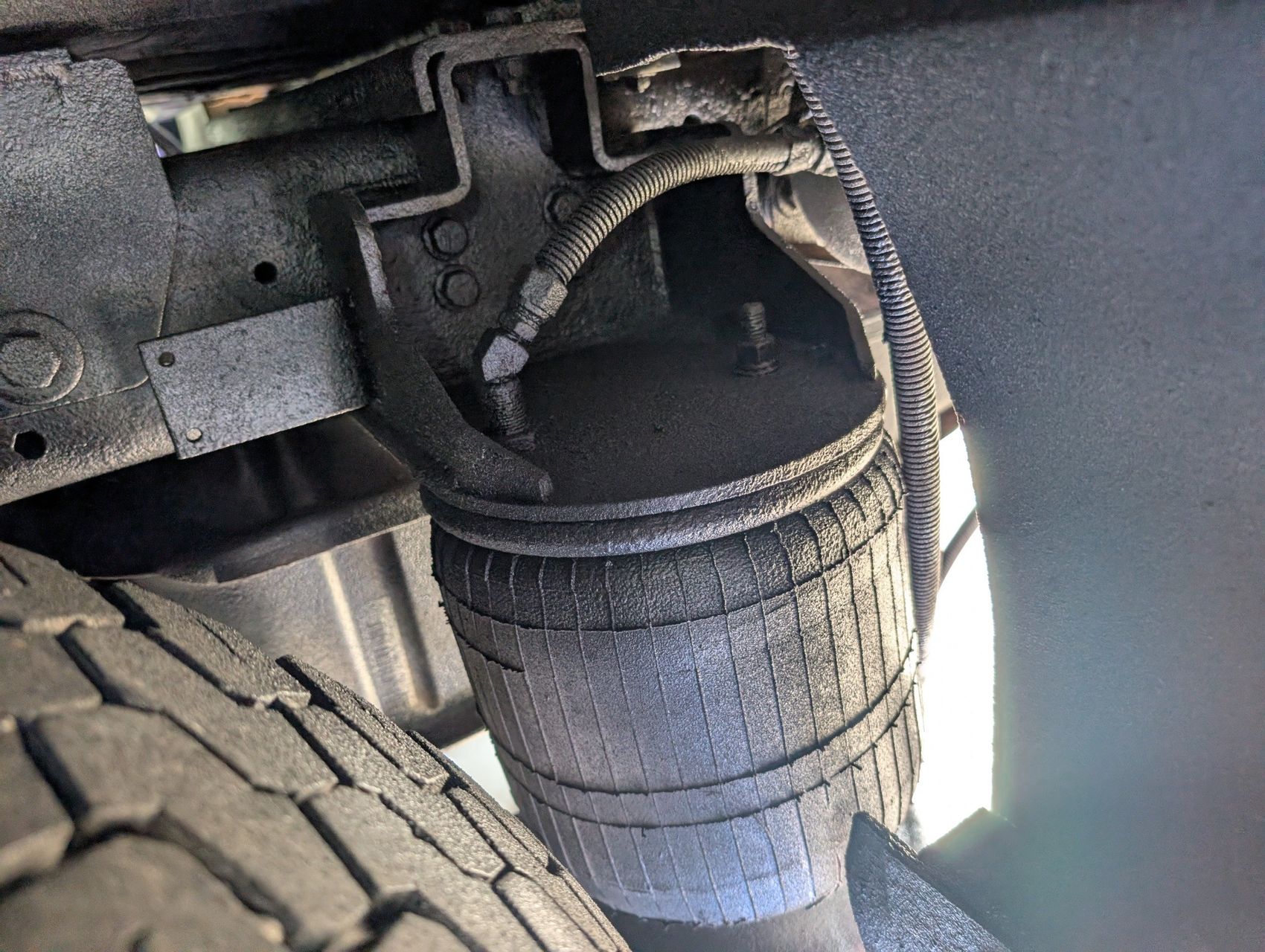 2001 Ford F-550 243
