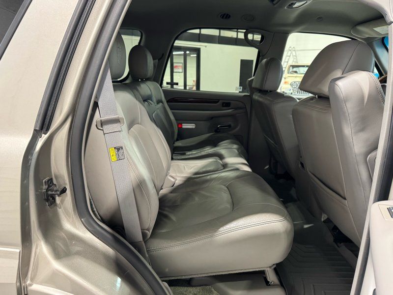 2002 Cadillac Escalade Base, photo 17
