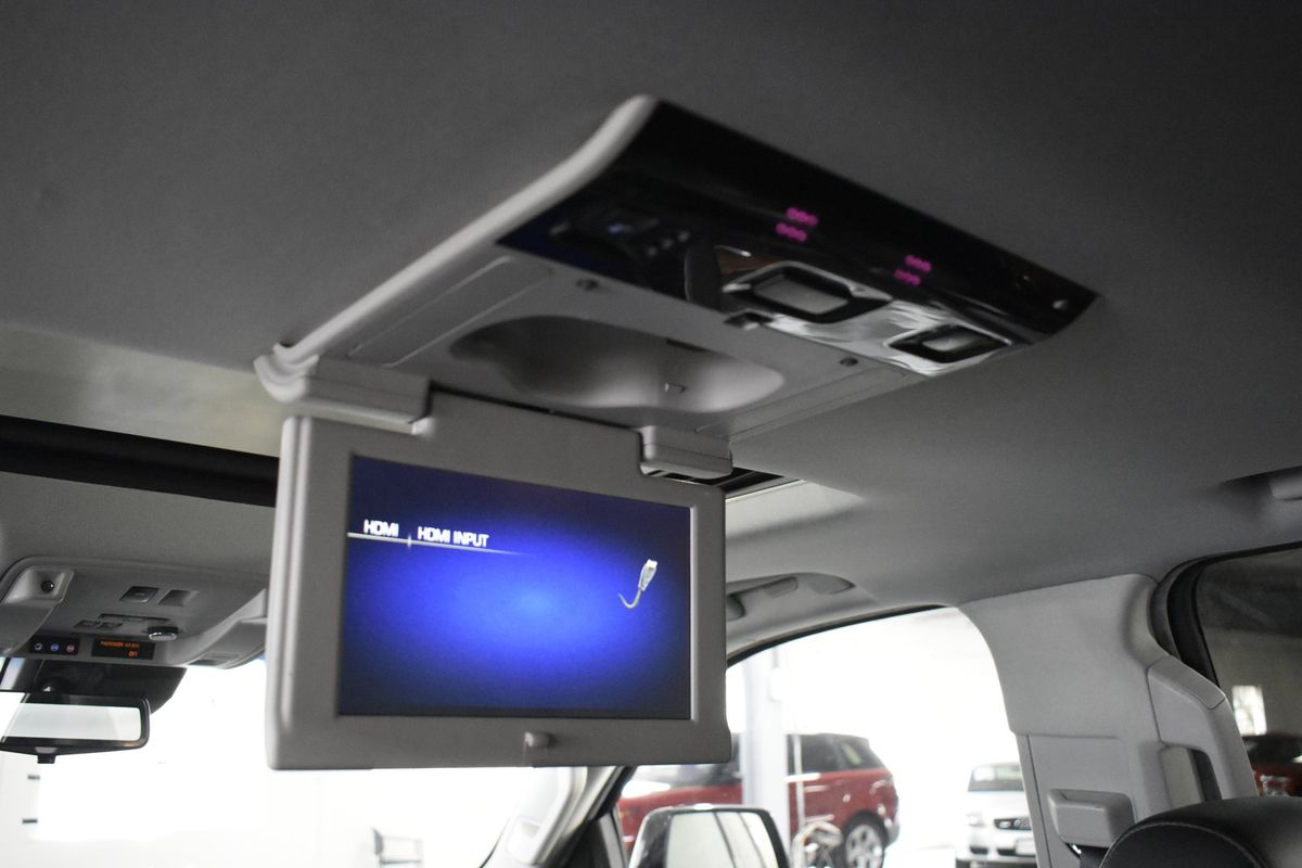 2018 Cadillac Escalade Luxury