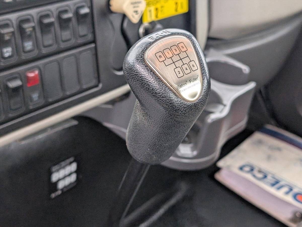 2011 International DuraStar 4300 86