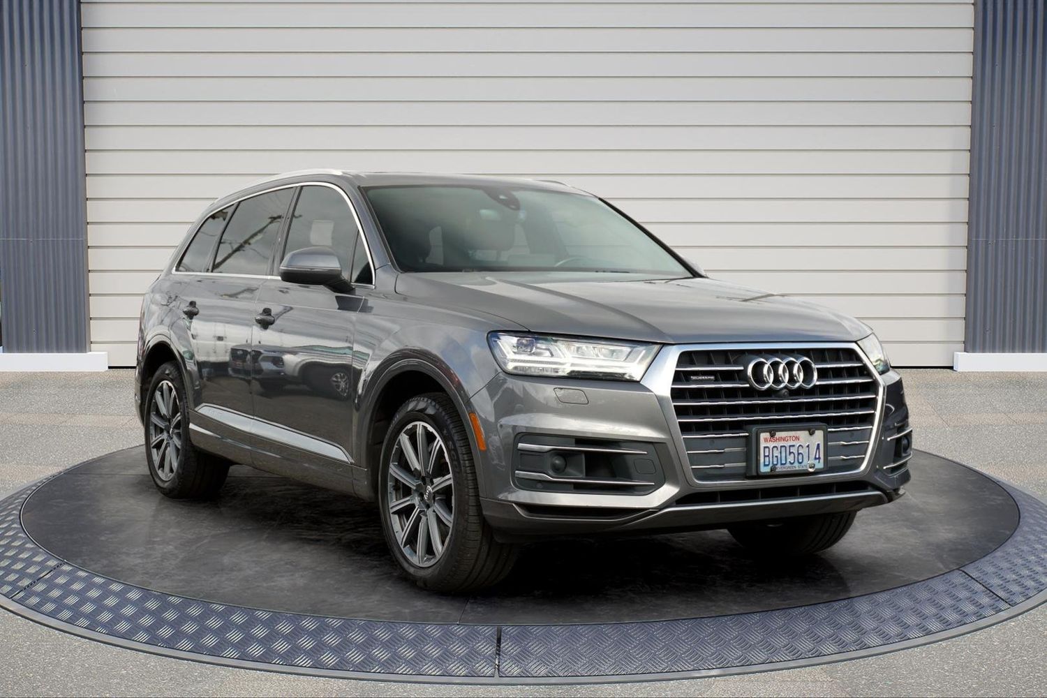 2017 Audi Q7 3.0T quattro tiptronic Premium Plus's photo