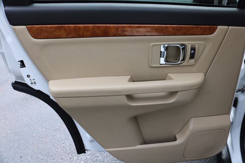 2007 Suzuki XL7 Limited Platinum | Victory Motors of Colorado