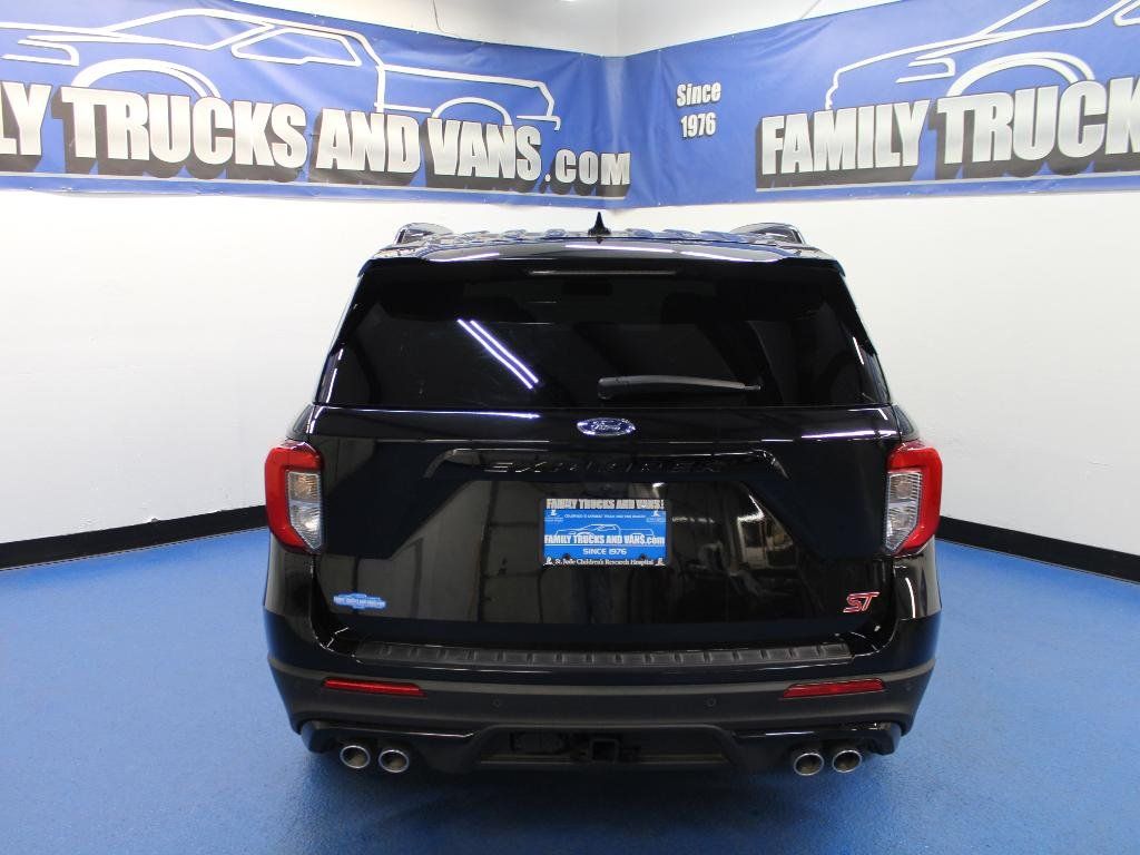 2020 Ford Explorer ST photo 2