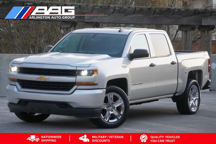 2018 CHEVROLET SILVERADO 1500 CREW  CUSTOM PICKUP 4D 5 3/4 FT