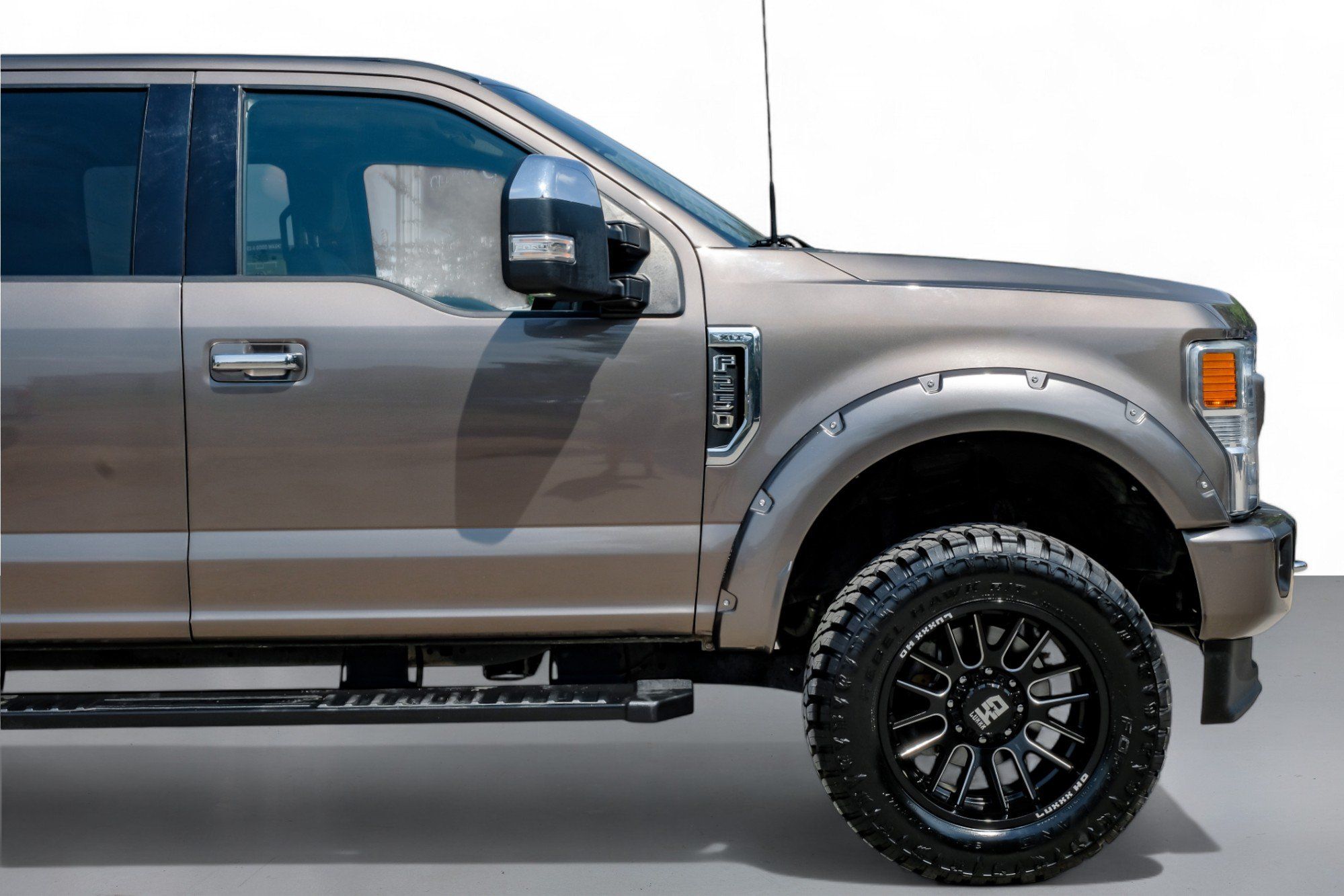 2022 Ford F-250 XLT photo 3