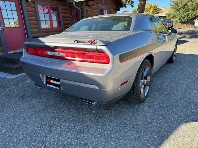 2014 Dodge Challenger R/T photo 17