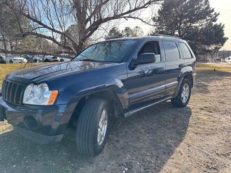 2005 Jeep Grand Cherokee Laredo photo 17