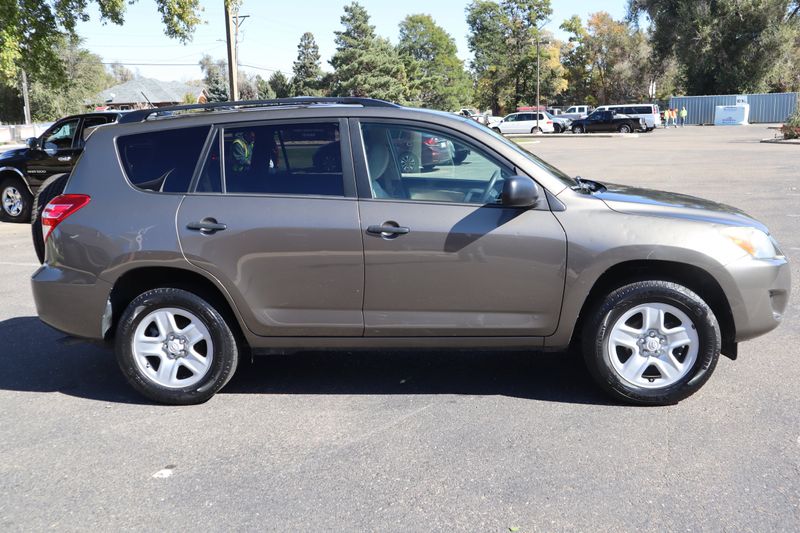 2011 Toyota RAV4 Photos