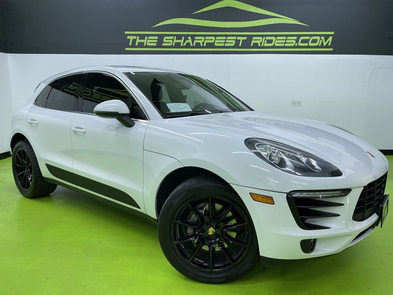 2017 Porsche Macan S's photo