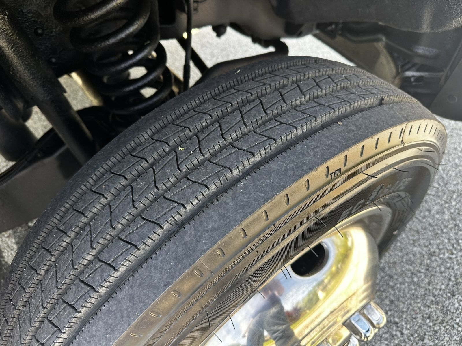 2014 Ford F-550 Chassis 19