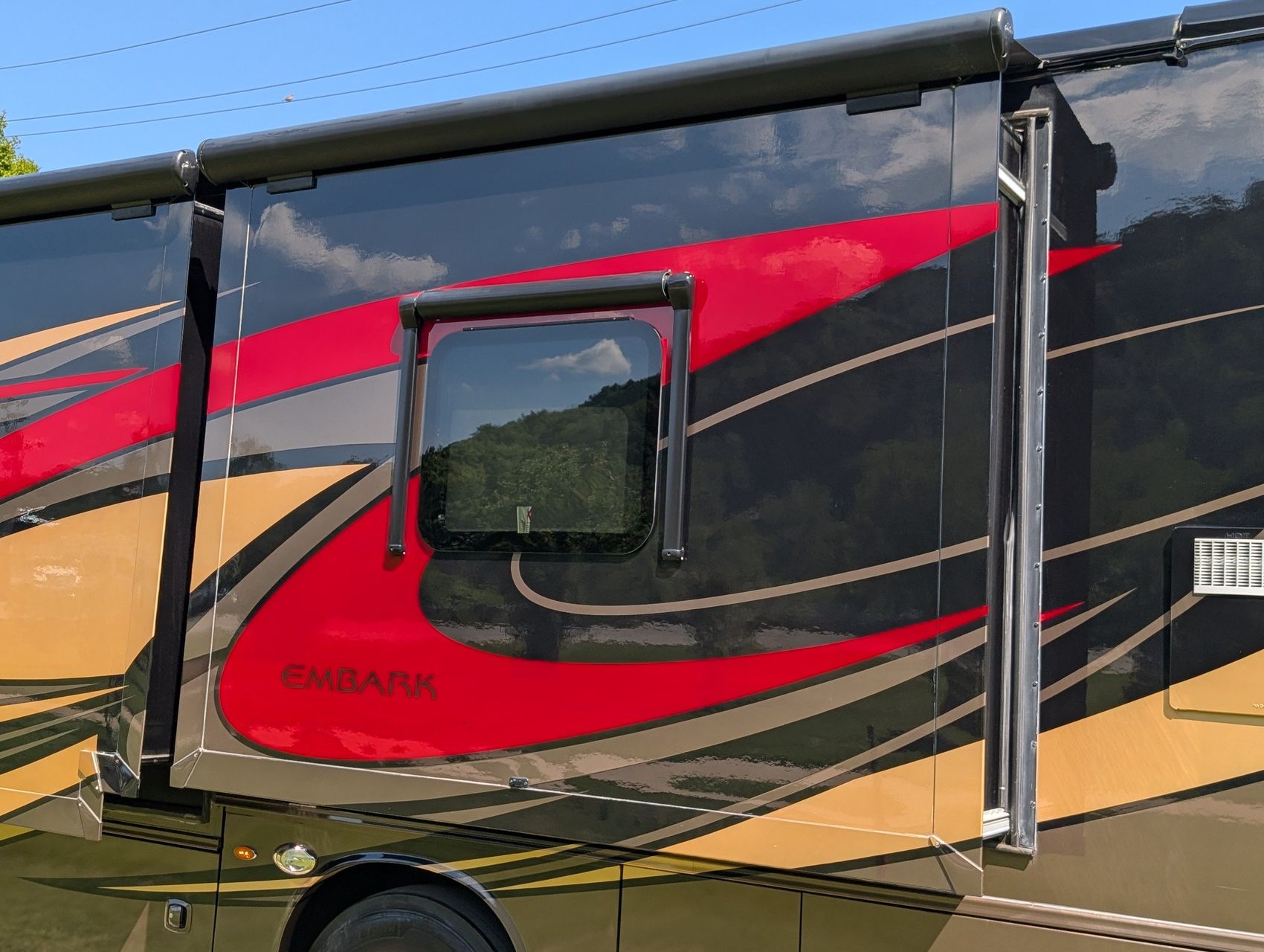 2019 Jayco Embark 35