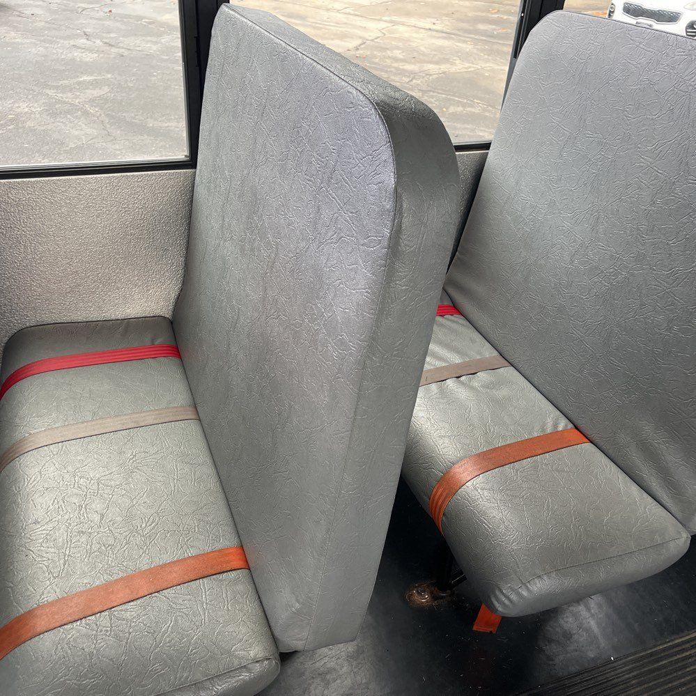 2016 Ford E-Series 32