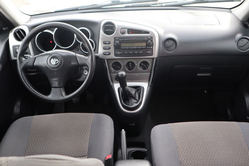 2005 Toyota Matrix Photos