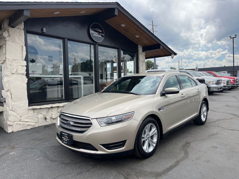 2018 Ford Taurus SEL