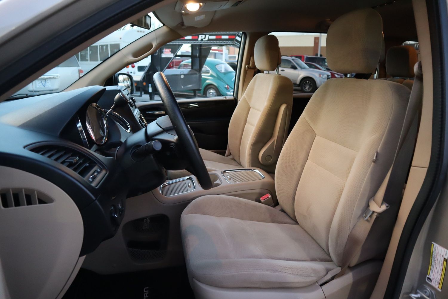 2016 Dodge Grand Caravan SXT | Victory Motors of Colorado