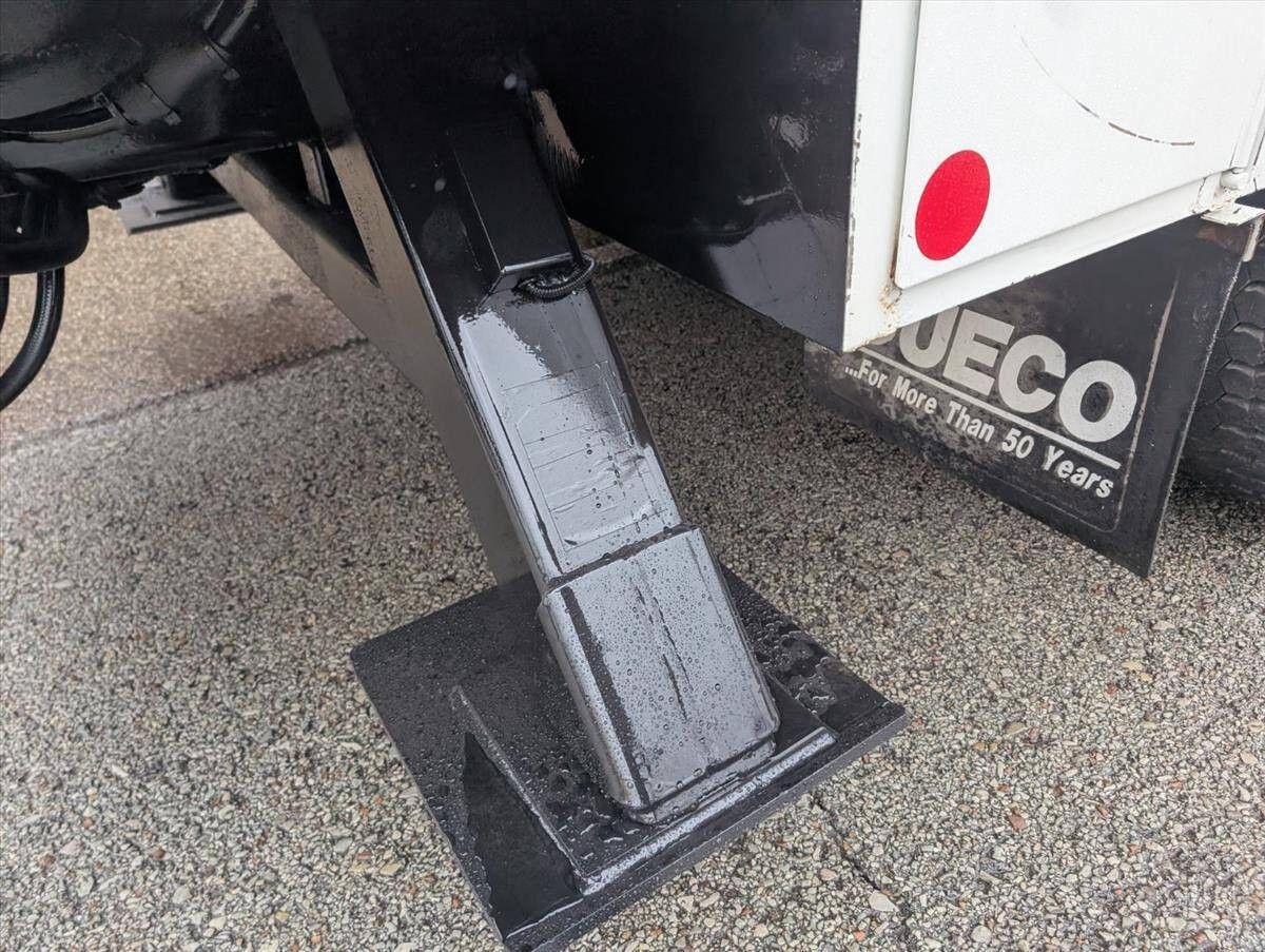 2011 International DuraStar 4300 35