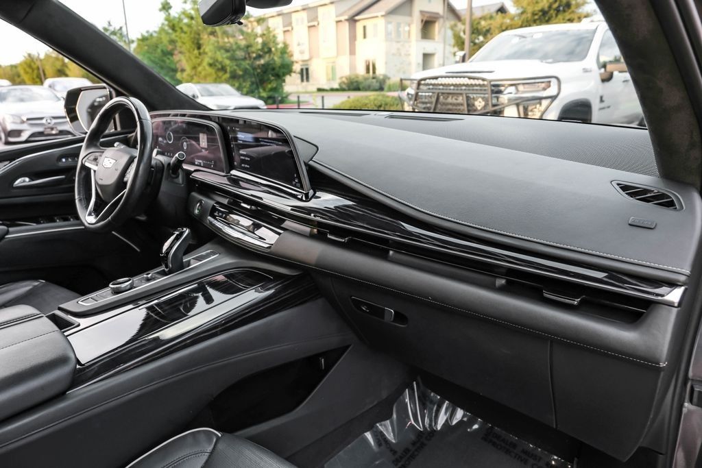 2021 Cadillac Escalade Sport photo 10