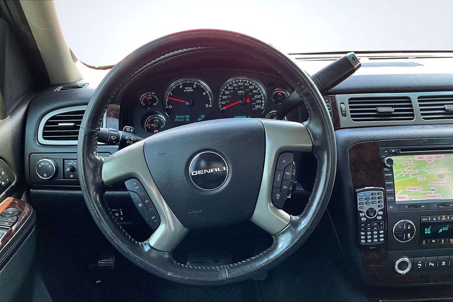 2011 Gmc Sierra Denali photo 5