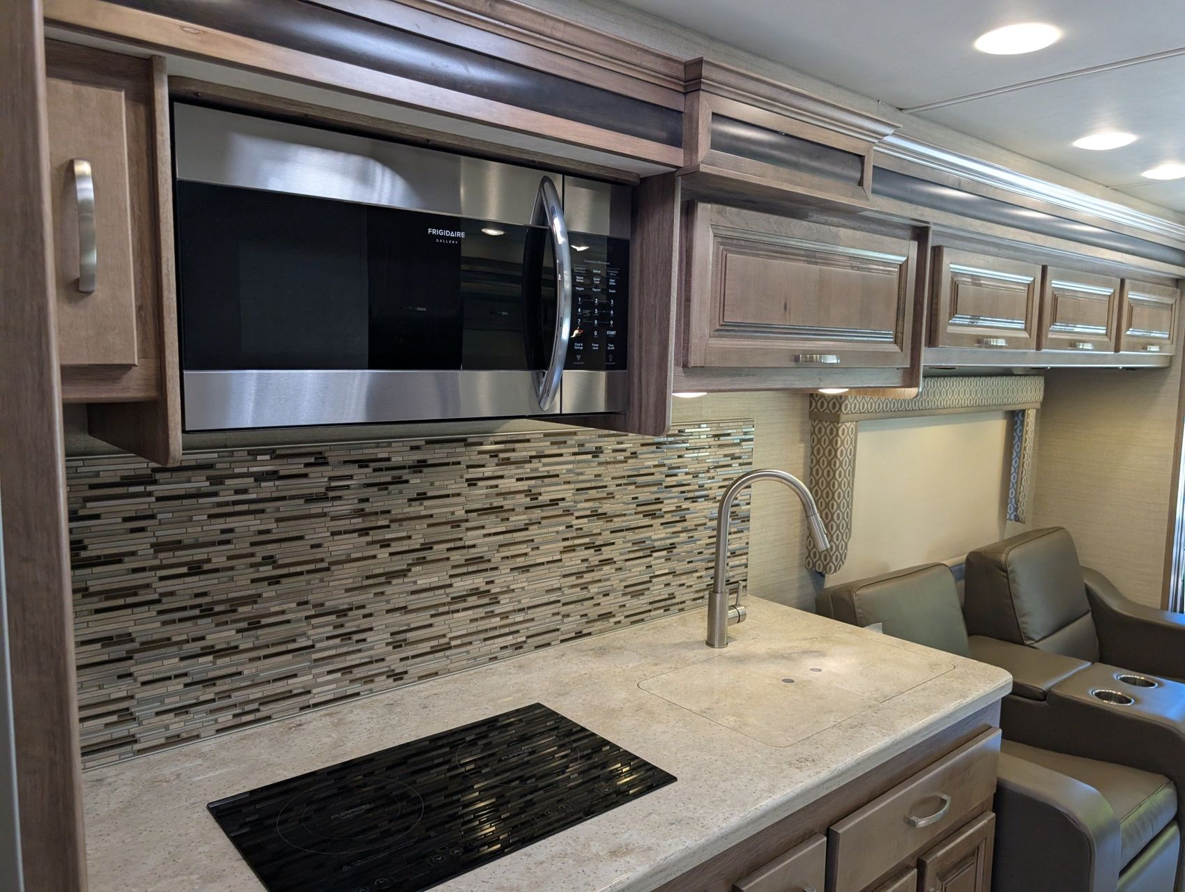 2019 Jayco Embark 126