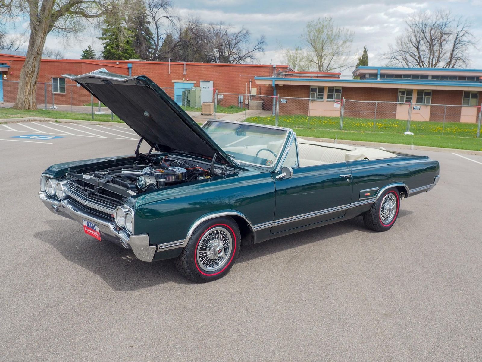 1965 Oldsmobile Cutlass 37