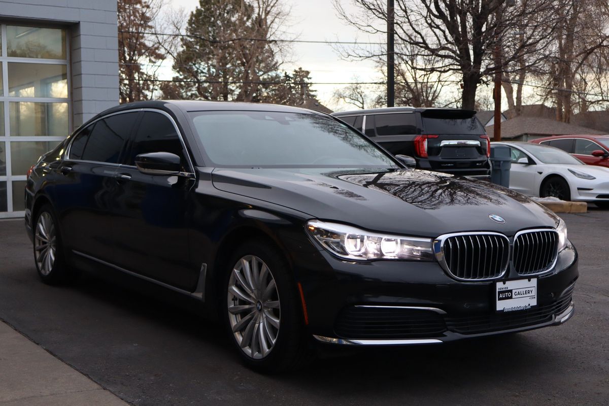 2019 BMW 740i xDrive