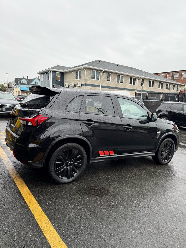 2020 Mitsubishi Outlander Sport photo 4