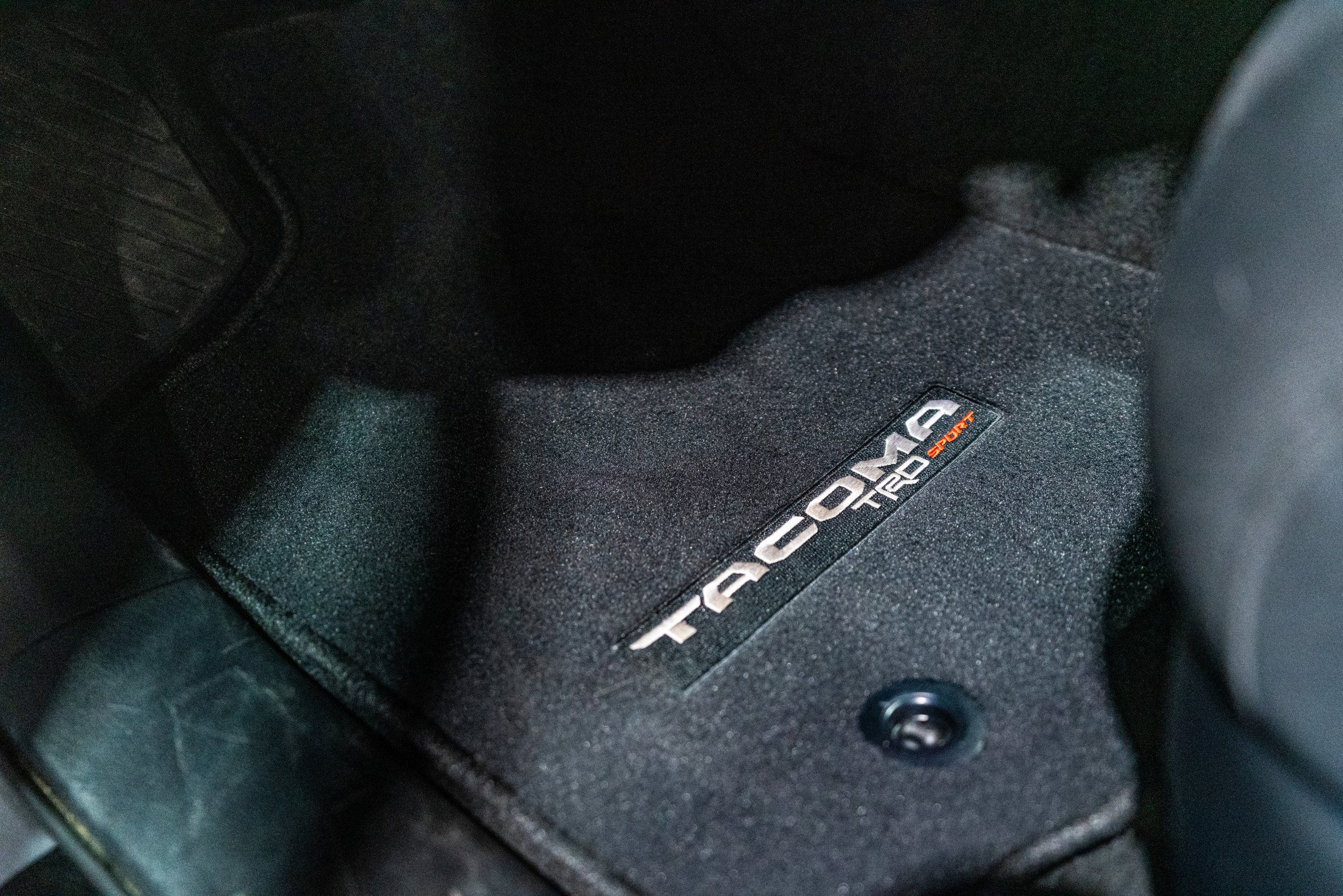 2017 Toyota Tacoma TRD Sport, photo 24