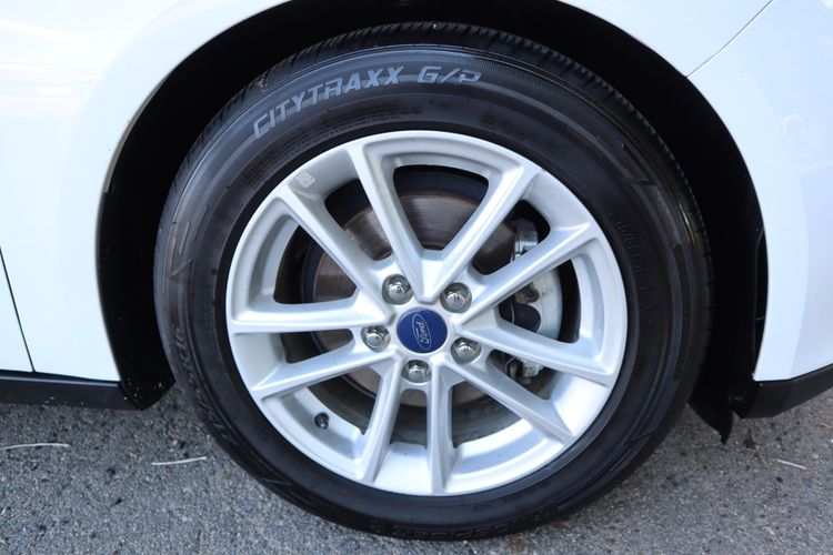 2017 ford focus se victory motors of colorado