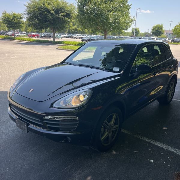 2014 Porsche Cayenne S's photo