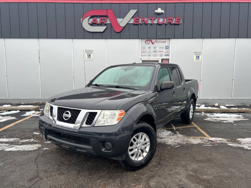 2015 Nissan Frontier SV's photo