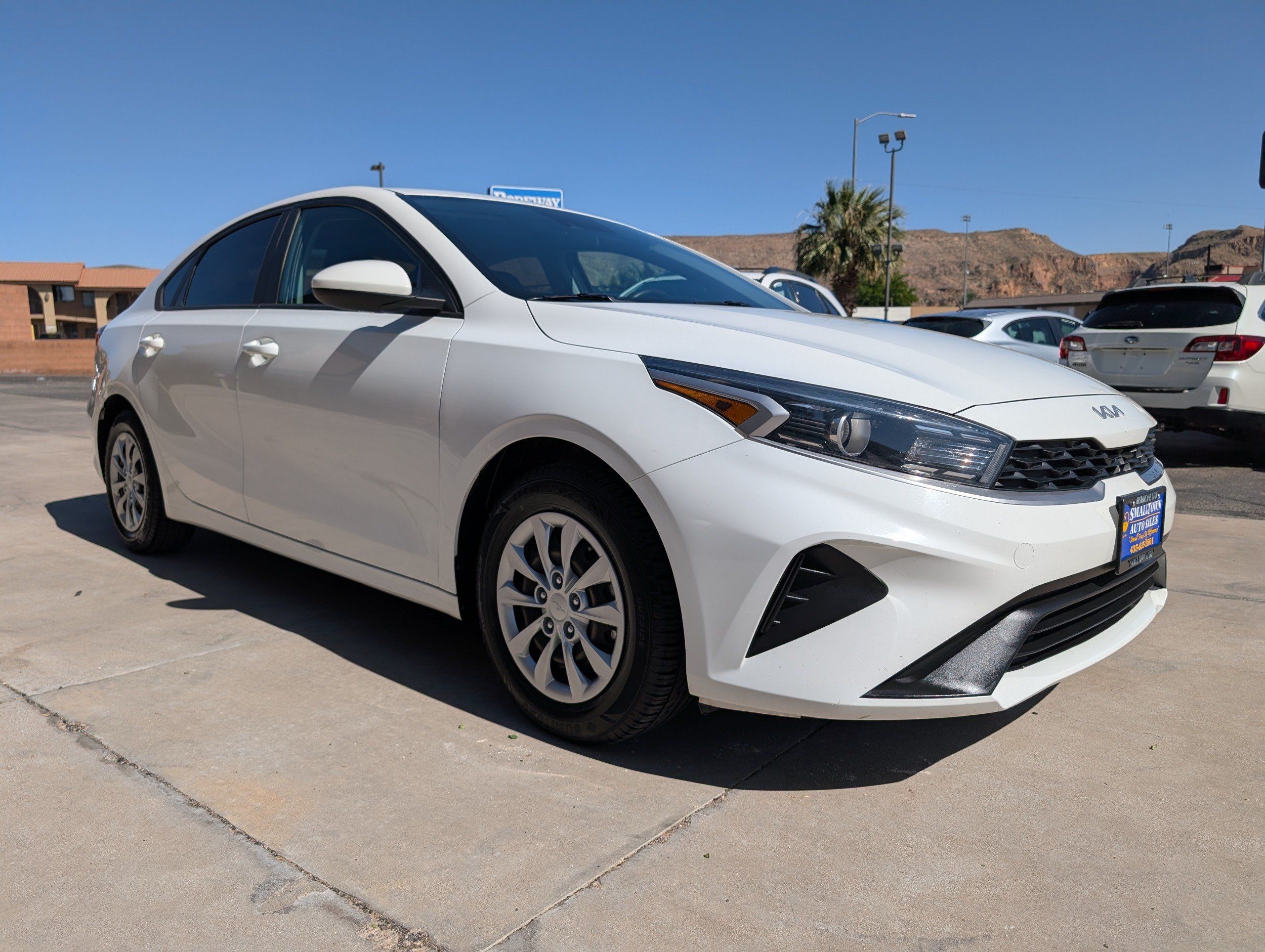 2023 Kia Forte LX - Photo 6