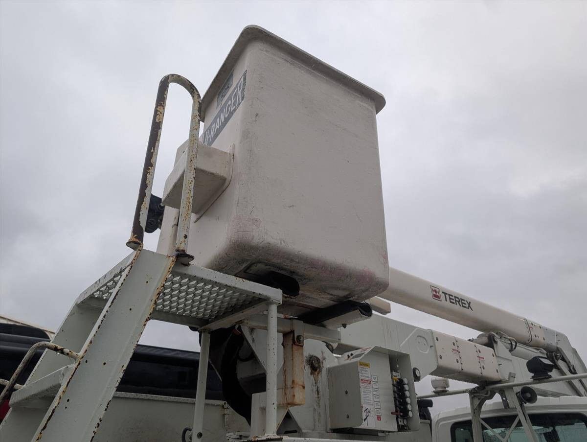 2011 International DuraStar 4300 38