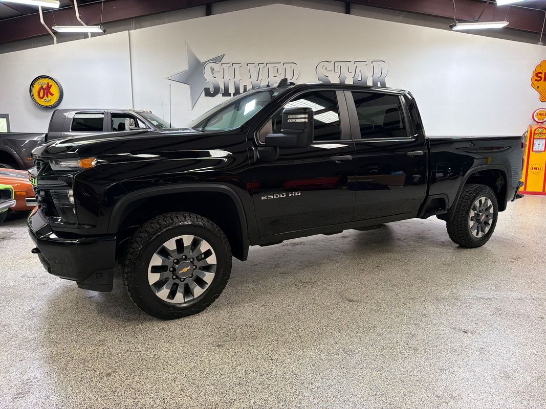 2023 Chevrolet Silverado 2500HD Custom