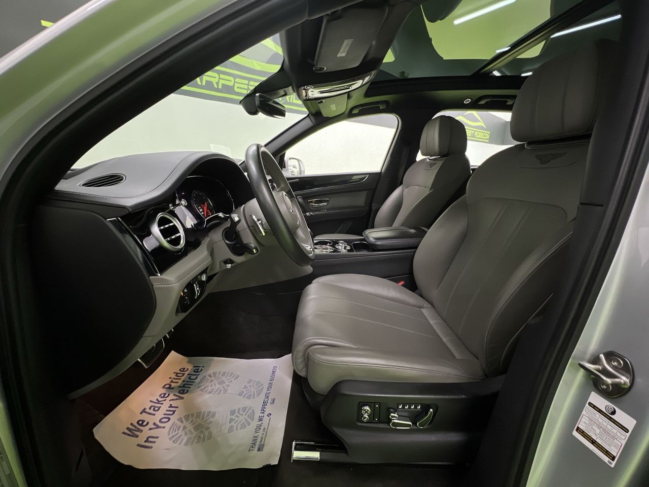 2018 Bentley Bentayga Base - Photo 16