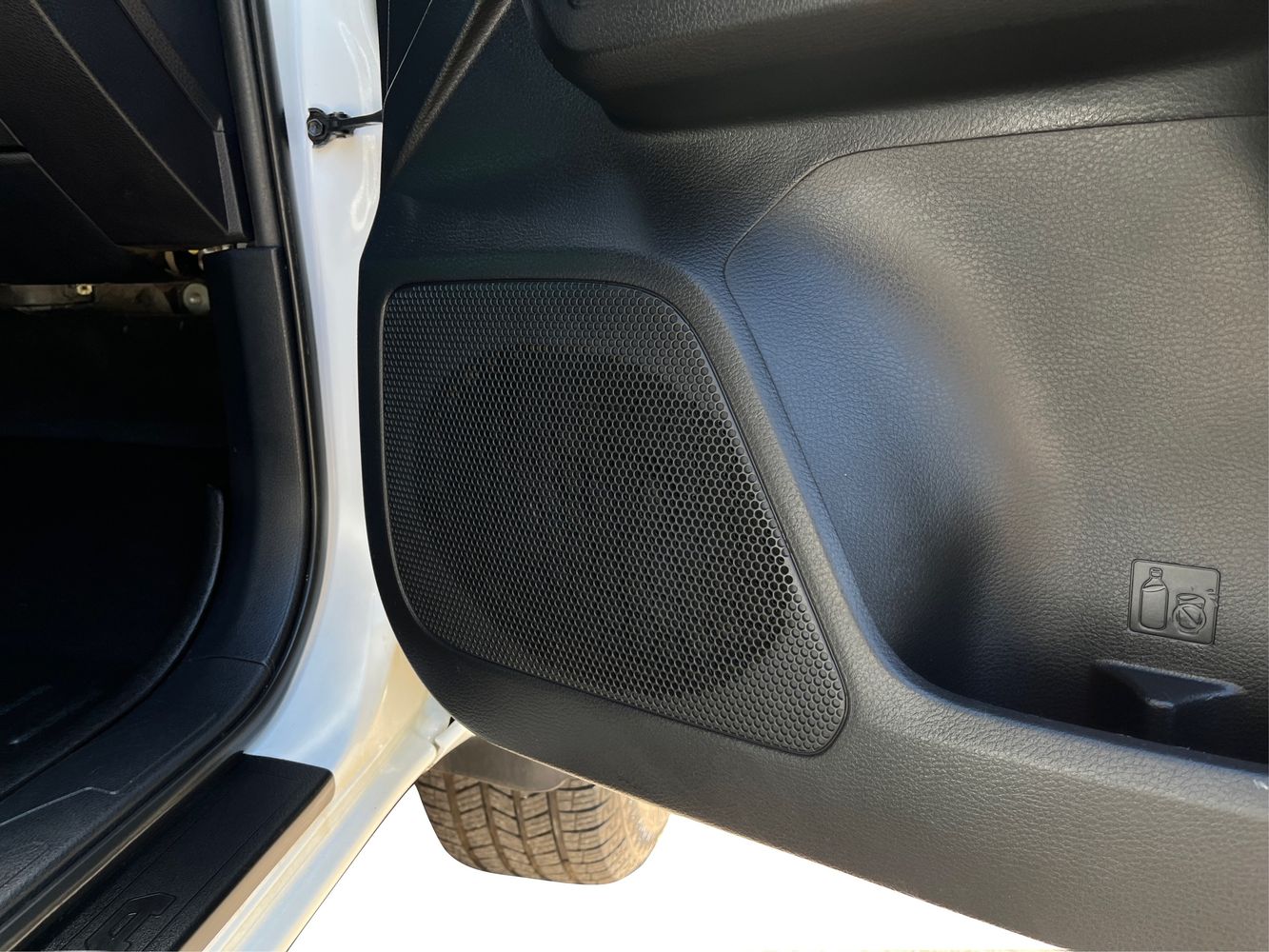2017 Toyota Tacoma TRD Sport - Photo 47