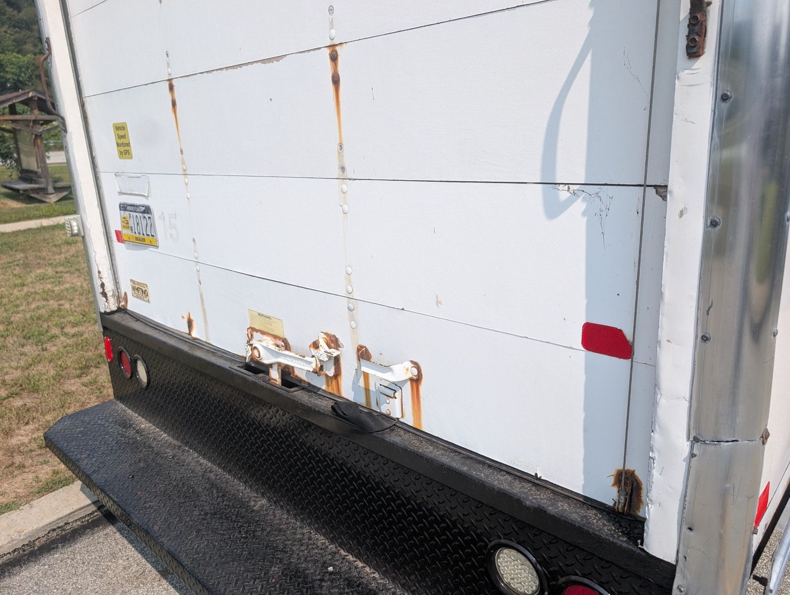 2004 Chevrolet Express Cutaway 41