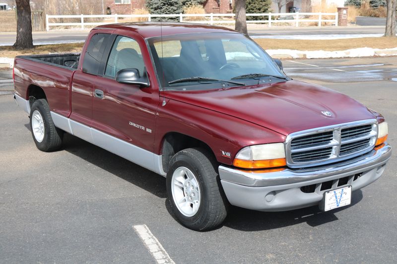 2000 Dodge Dakota Photos