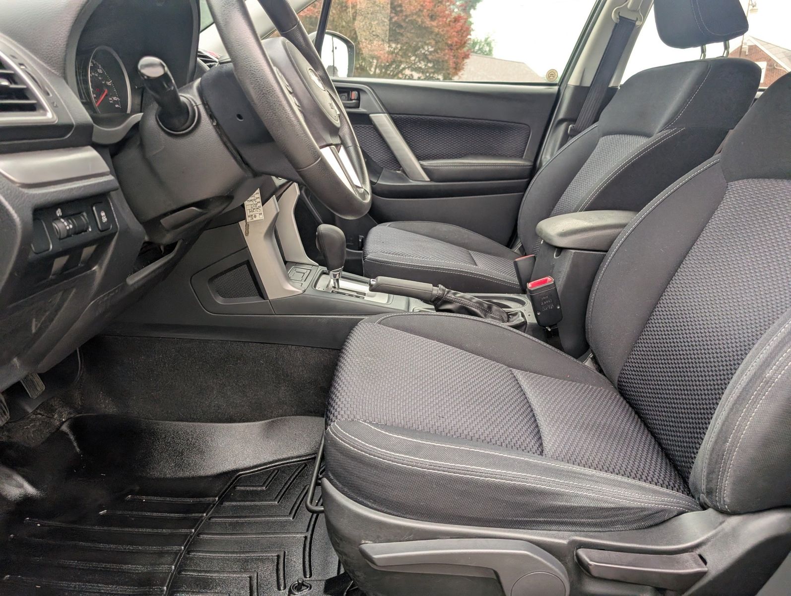 2017 Subaru Forester 37