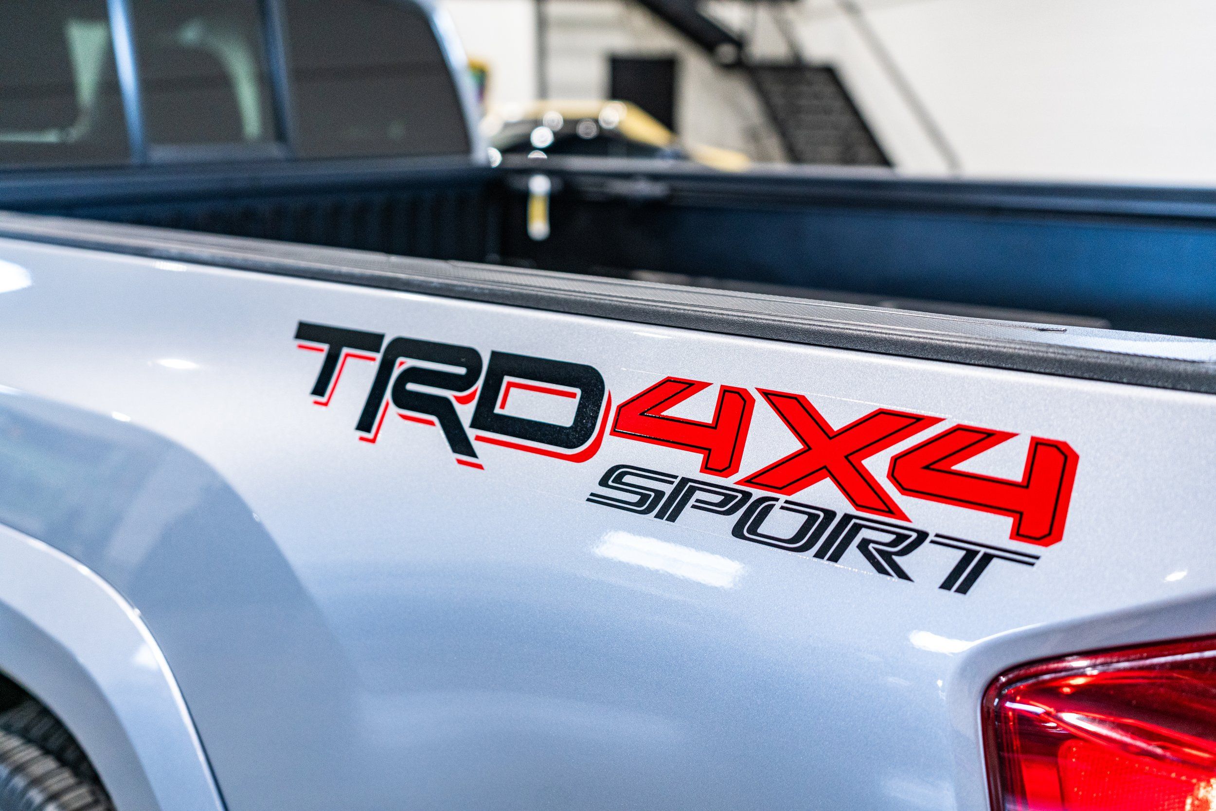 2017 Toyota Tacoma TRD Sport, photo 10