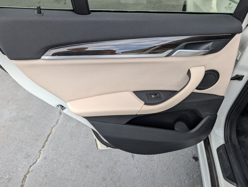 2020 BMW X1 28i - Photo 12